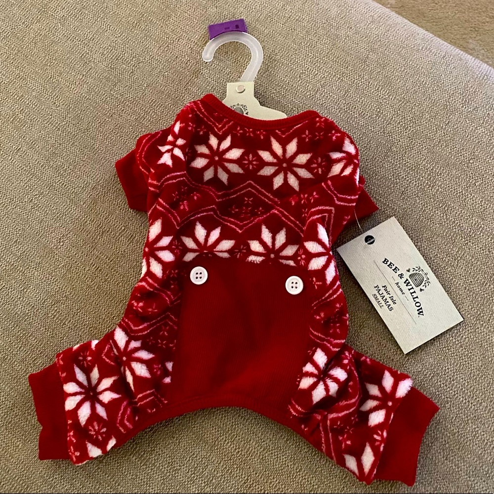 Bee & Willow Dog Sweater!